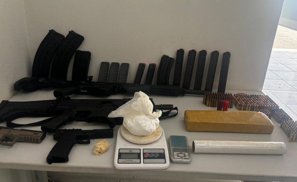 Armeiro facção preso