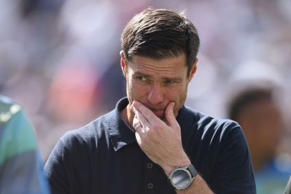 Xabi Alonso durante a semifinal do Mundial de Clubes