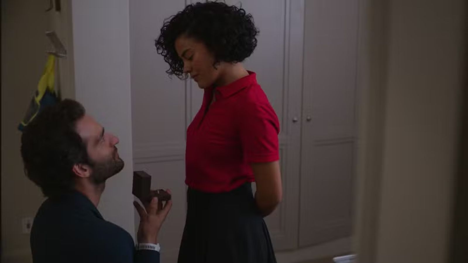 Afonso (Humberto Carrão) e Maria de Fátima (Bella Campos)
