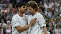 Alcaraz vence Rublev e avança às quartas de final de Wimbledon