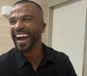 Alexandre Pires apresenta primeiro neto, Ravi