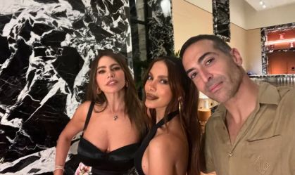 Anitta faz cruzeiro luxuoso na Itália e posa ao lado de famosos; veja fotos