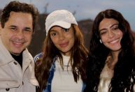 Anitta visita set de filmagens de "Nosso Lar 3": "Fã declarada"