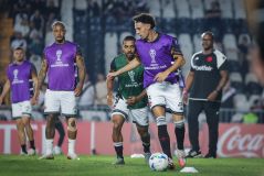 Vegetti durante aquecimento para Vasco x Independiente Del Valle, pela Sul-Americana