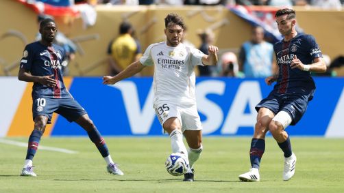 Asencio em ação em PSG x Real Madrid pelo Mundial de Clubes