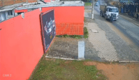 Vídeo: cadeirante é arrastado por caminhão no RS e polícia investiga