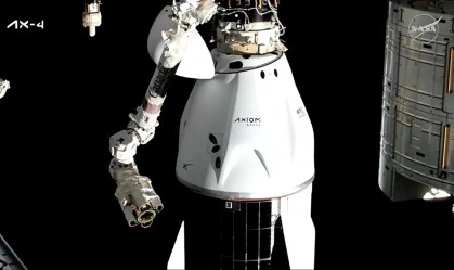 Nave da missão Ax-4 desacopla da ISS após 18 dias no espaço; veja o momento