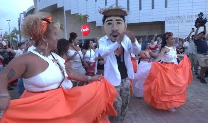 "Histórico": fãs avaliam abertura da residência de Bad Bunny em Porto Rico