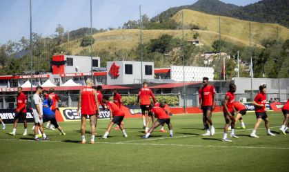 Flamengo relaciona profissionais para amistoso contra o Bayer Leverkusen