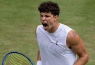 Ben Shelton supera o próprio pai e avança às quartas de Wimbledon