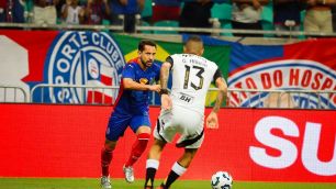 Em jogo emocionante, Bahia vence Atlético-MG e entra no G-4 do Brasileirão