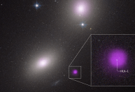 Hubble detecta registro raro de buraco negro intermediário se alimentando