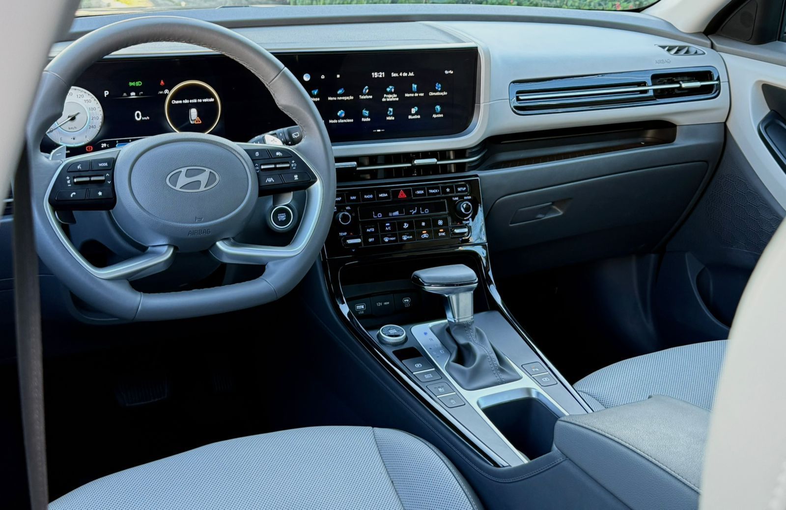 Interior do Creta Ultimate • Rodrigo Barros/CNN