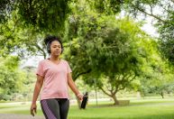 Aumentar o ritmo da sua caminhada pode te fazer viver mais, diz estudo