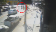 Vídeo: taxista atropela grupo que atravessava rua em SP; 4 ficam feridos