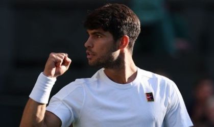Alcaraz domina Norrie e avança com autoridade à semi de Wimbledon