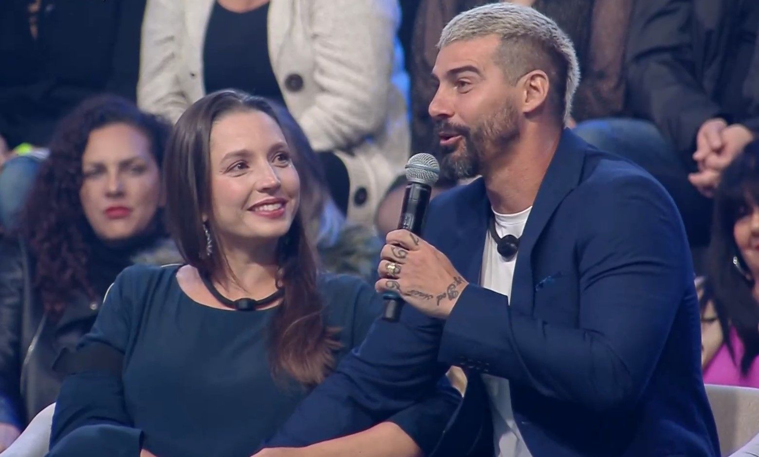 Carol e Radamés celebram a participação no Power Couple • Reprodução/RecordTV