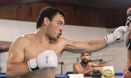 Boxeador mexicano é preso nos EUA e aguarda deportação, diz governo