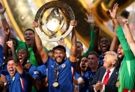Presidente da Fifa "salva" Donald Trump de saia justa na final do Mundial