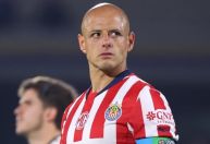 Cabe no seu time? Chicharito Hernández deixa Chivas e está livre no mercado