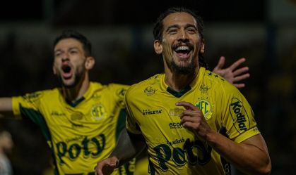 Conheça Chico da Costa, artilheiro que fez 3 gols em 10 dias de Mirassol