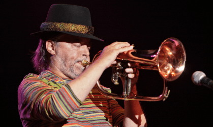 Chuck Mangione, músico de jazz vencedor do Grammy, morre aos 84 anos