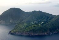 Ilha no Japão registra 1.800 terremotos em três semanas