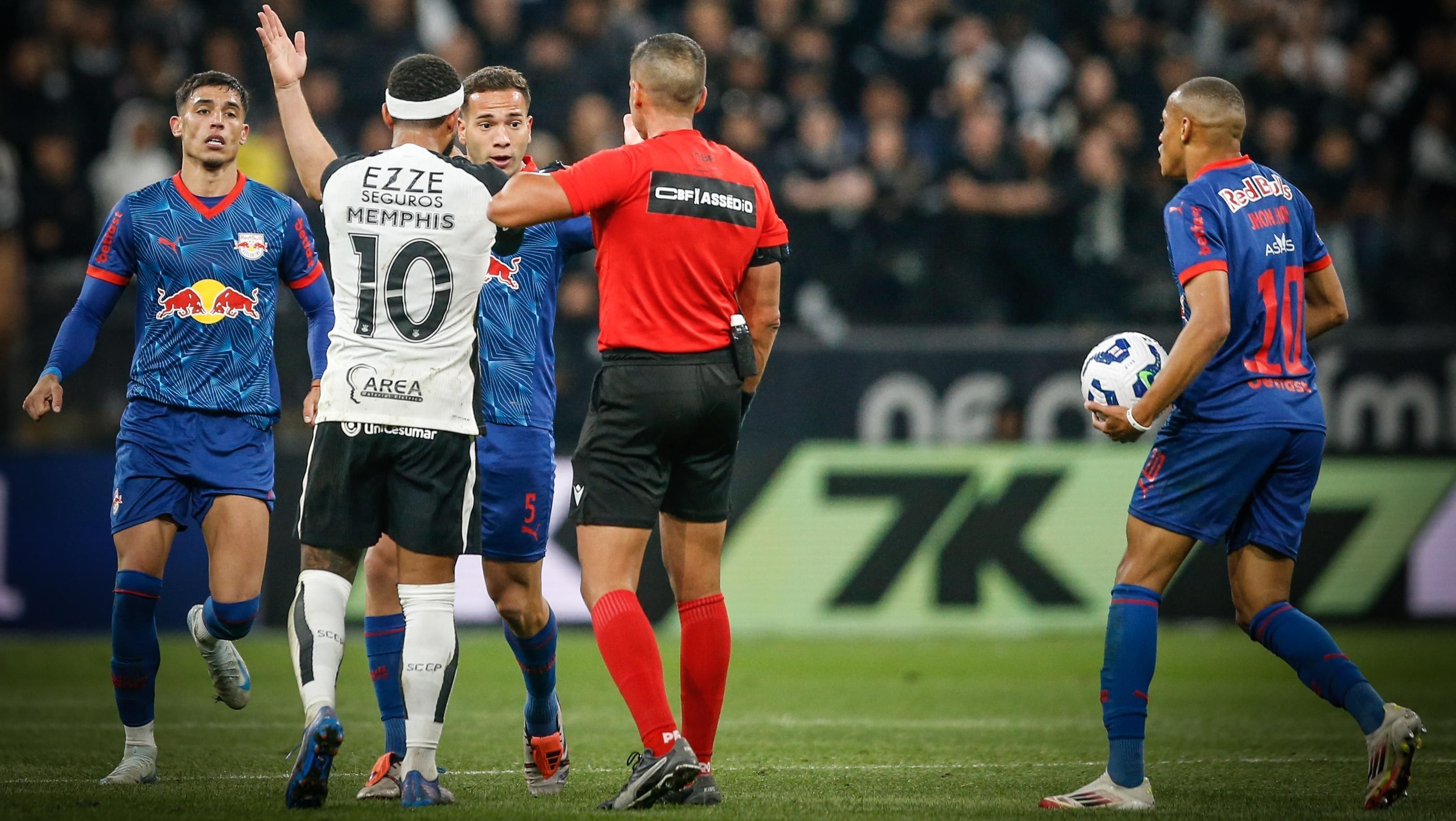 Corinthians reclamou da arbitragem contra o Red Bull Bragantino