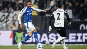 Lance de Corinthians x Cruzeiro pelo Brasileirão