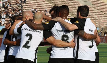Treinado por Tite, lendas do Corinthians empata com Boca Jrs em amistoso