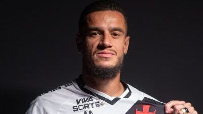 Vasco anuncia renovação com Coutinho
