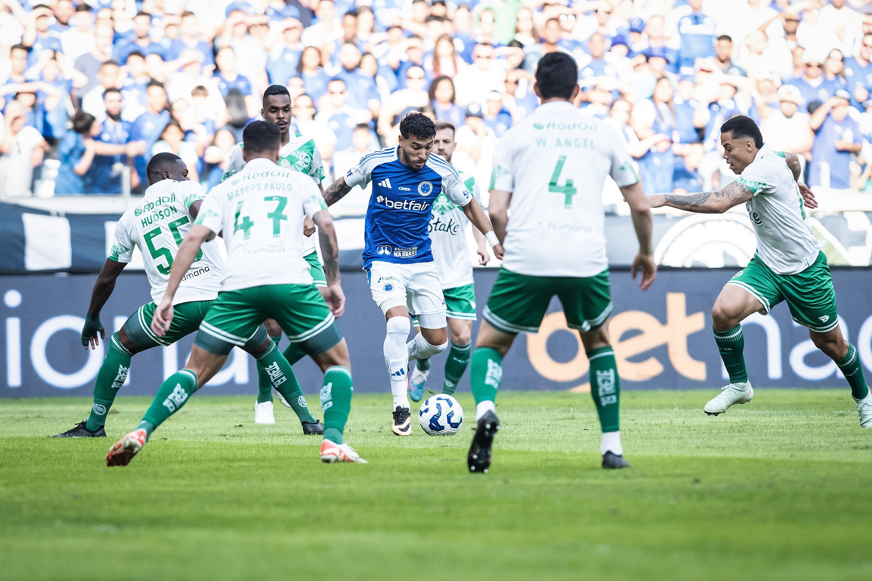 Cruzeiro e Juventude em campo pelo Campeonato Brasileiro