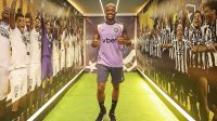 Danilo inicia treinos no Botafogo e pode estrear contra o Corinthians