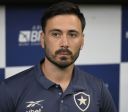 Davide Ancelotti fica no banco em Vasco x Botafogo mesmo sem estar inscrito