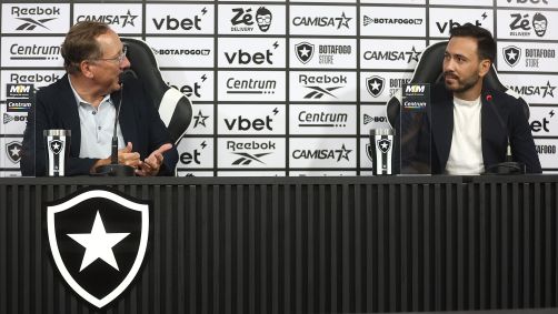 John Textor e Davide Ancelotti na apresentação do novo treinador do Botafogo