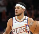 NBA: Devin Booker renova com Suns pelo maior salário anual da história