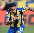 Di María marca em reestreia pelo Rosário Central e estádio enlouquece; veja