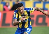 Di María marca em reestreia pelo Rosário Central e estádio enlouquece; veja