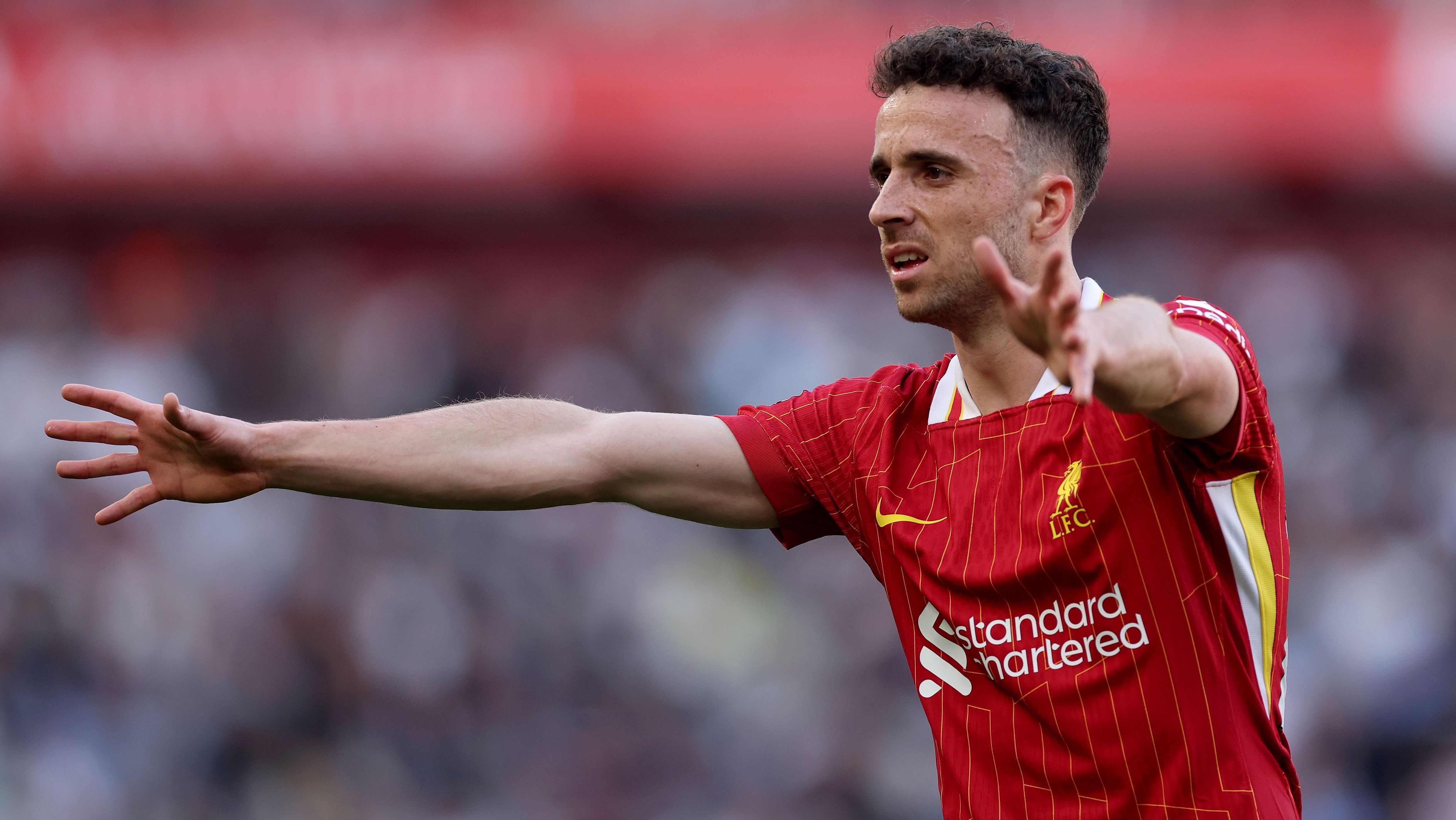 Diogo Jota em ação pelo Liverpool contra o Tottenham