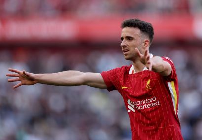 Diogo Jota em ação pelo Liverpool contra o Tottenham