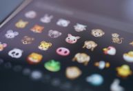 Mensagens com emojis podem melhorar relacionamentos, diz estudo
