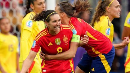 Mariona Caldentey comemorando gol pela Espanha na Eurocopa Feminina