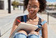 Prouni e Fies 2026: Veja as diferenças e saiba como se inscrever