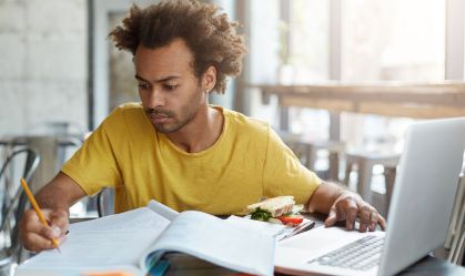 MEC anuncia datas de inscrição para o Fies do segundo semestre