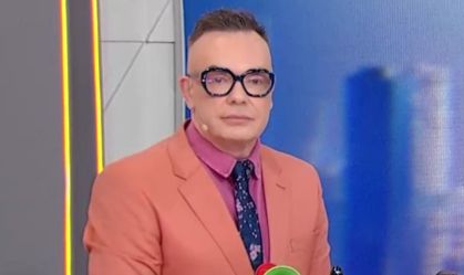 Felipeh Campos se pronuncia após sair do SBT e alfineta telejornal da Globo