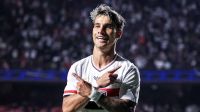 Craque Neto de tanguinha: Ferreirinha marca e chega a sete gols no ano