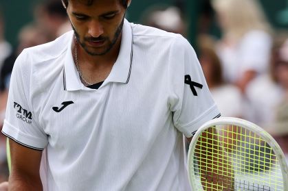 Francisco Cabral com a homenagem a Diogo Jota em duelo de duplas em Wimbledon