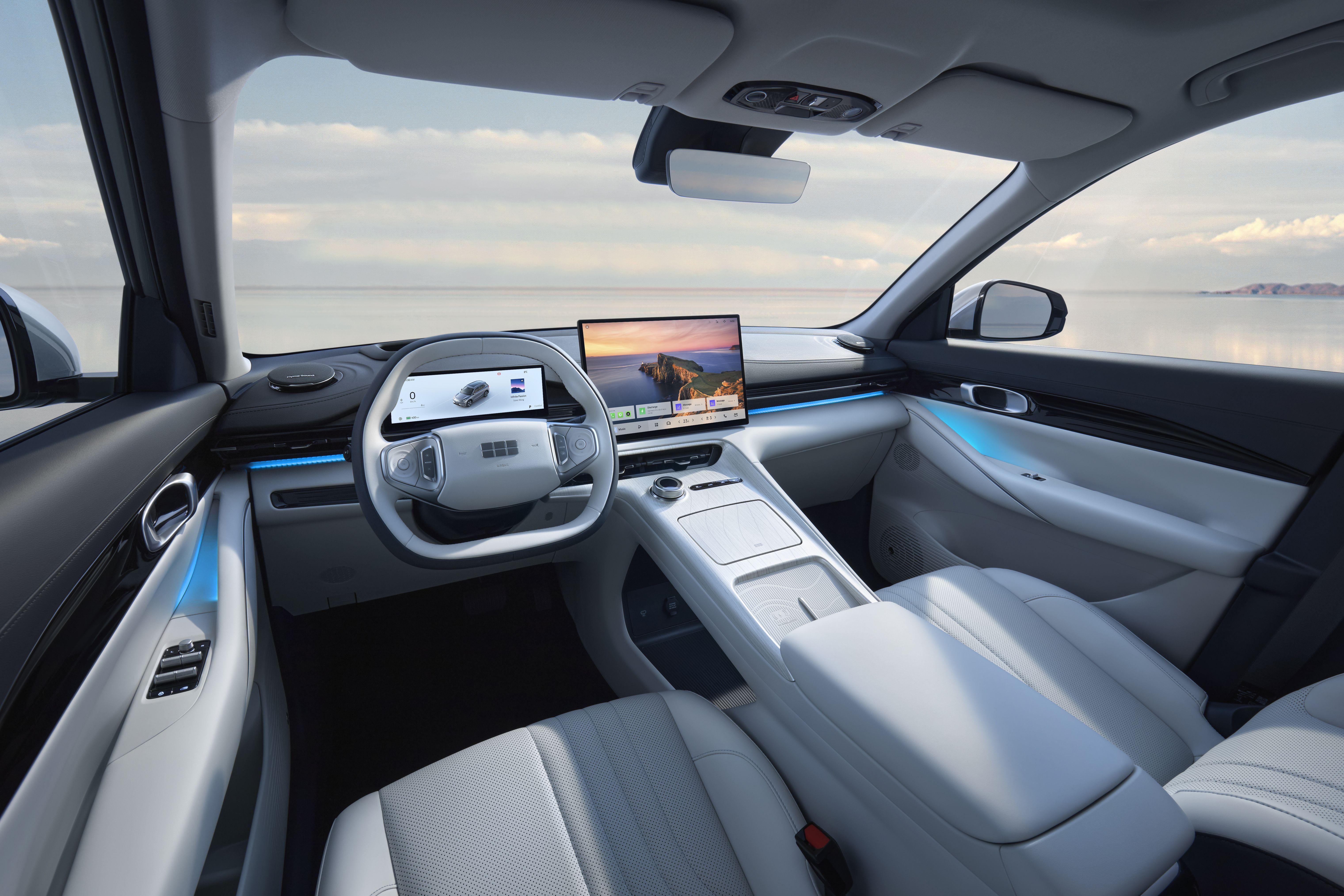 Geely EX5 tem 4,62 metros de comprimento, 1,90 metro de largura, 1,67 metro de altura e 2,75 metros de entre-eixos • Divulgação