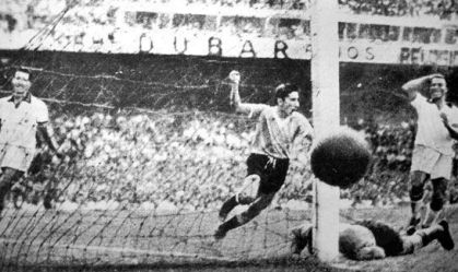 Quem fez o gol do Maracanazo? Brasileira erra resposta de R$ 1 milhão