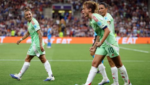Girelli comemora o gol da classificação da Itália sobre a Noruega